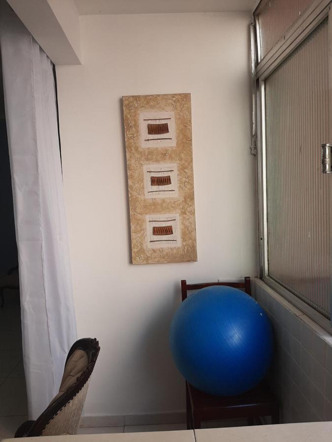 Apartamento Vento E Mar - 2 Quartos Com Sacada Na Quadra Da Praia Do Gonzaga ซันโตส ภายนอก รูปภาพ